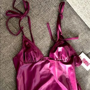 Solid & Stripe One-Piece Swinsuit